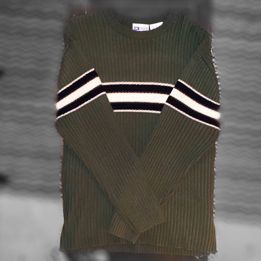 Sweater - Picture 4 of 4
